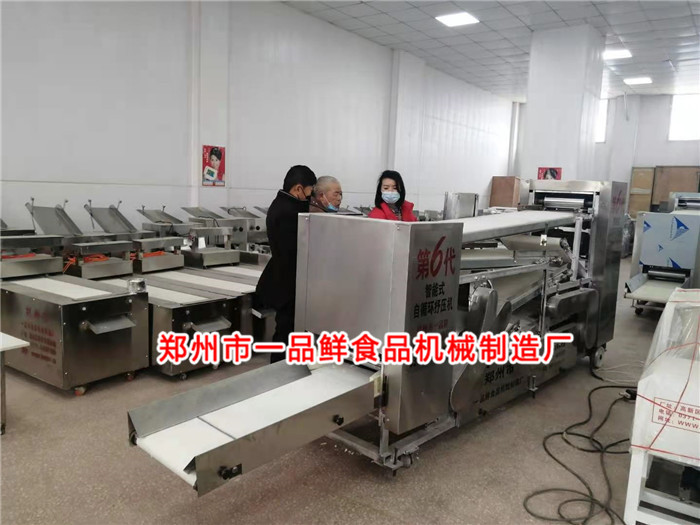 第六代全自動(dòng)智能揉壓機設備