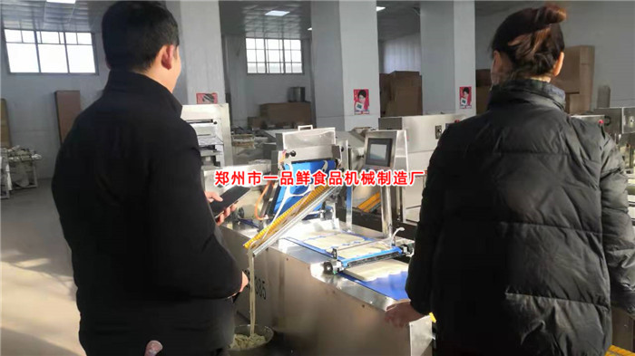 350型自動(dòng)疊片燴面機設備