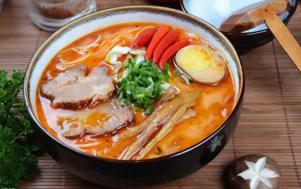 營(yíng)養均衡的拉面